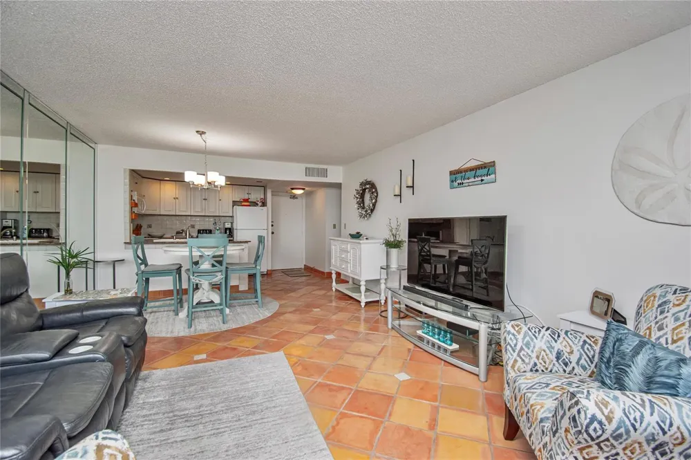 3540 Ocean Boulevard #303 Palm Beach, FL 33480