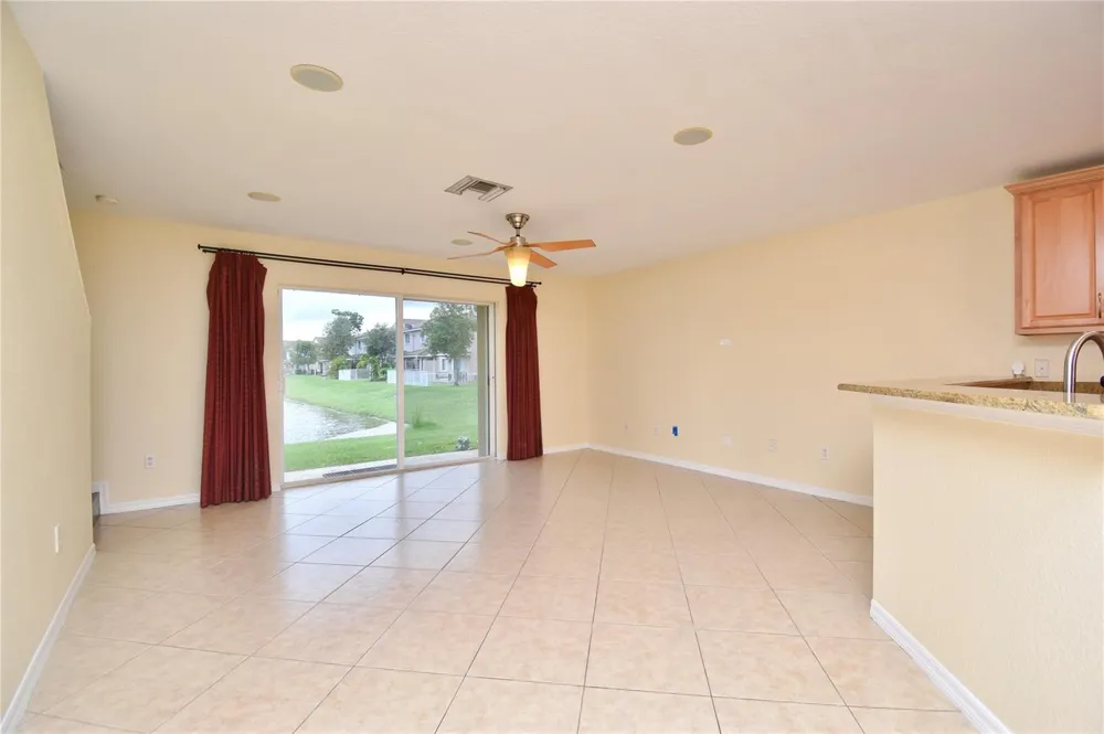 8982 Chambers Street Tamarac, FL 33321