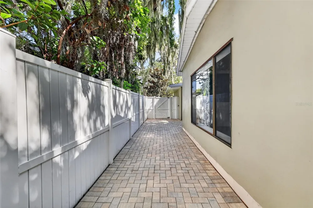 2434 TRACE AVE Belle Isle, FL 32809