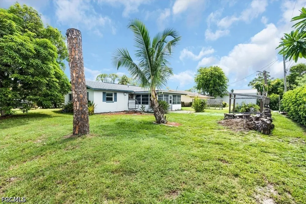 Chandler Avenue Fort Myers, FL 33907
