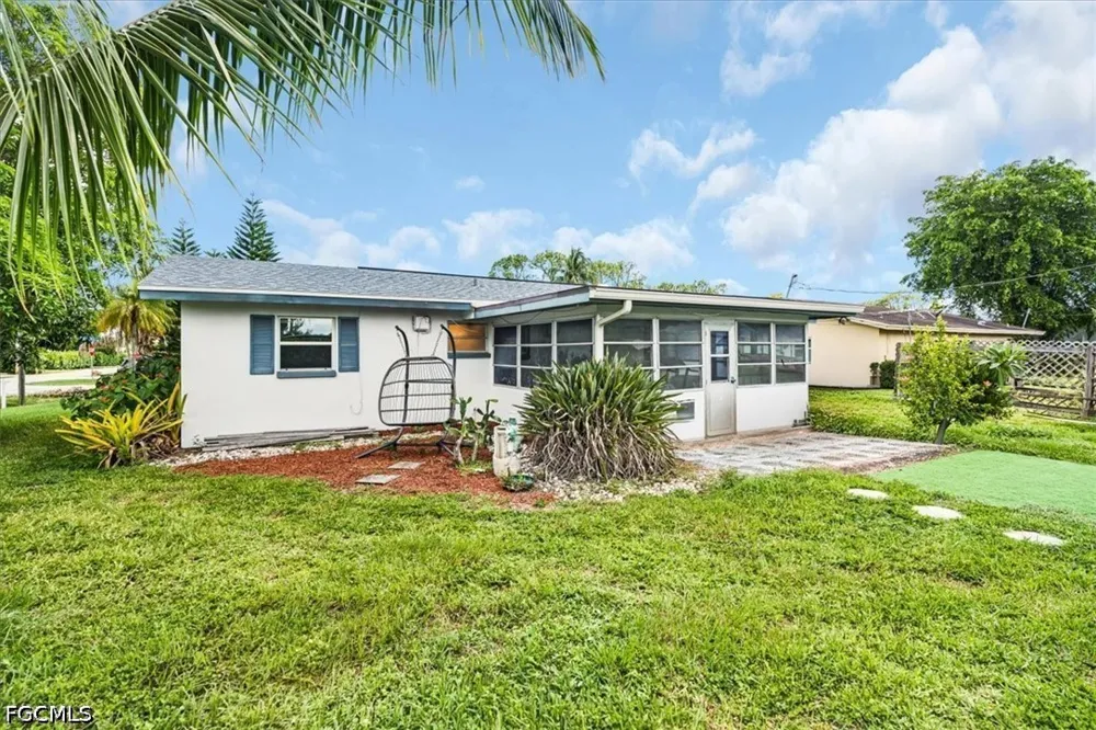 Chandler Avenue Fort Myers, FL 33907
