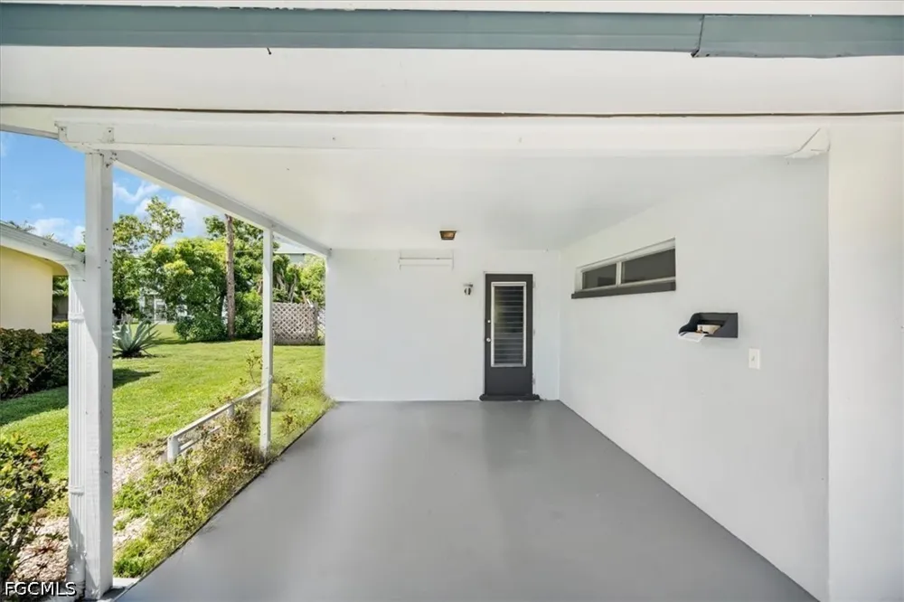 Chandler Avenue Fort Myers, FL 33907