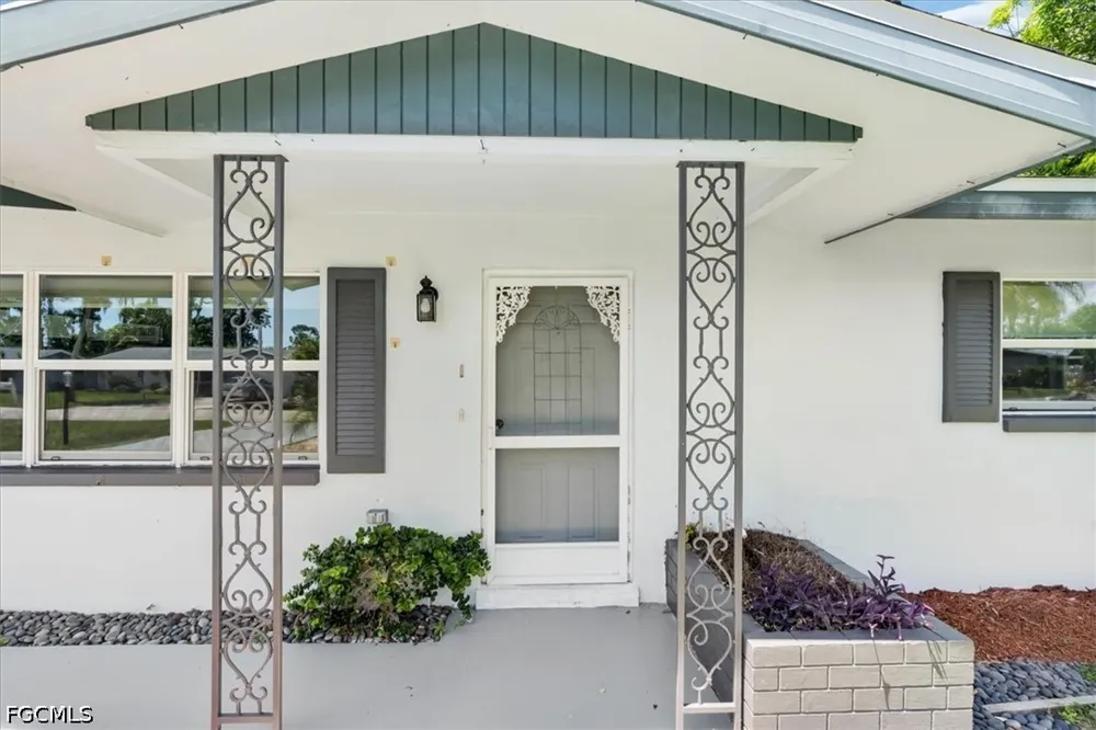 Chandler Avenue Fort Myers, FL 33907