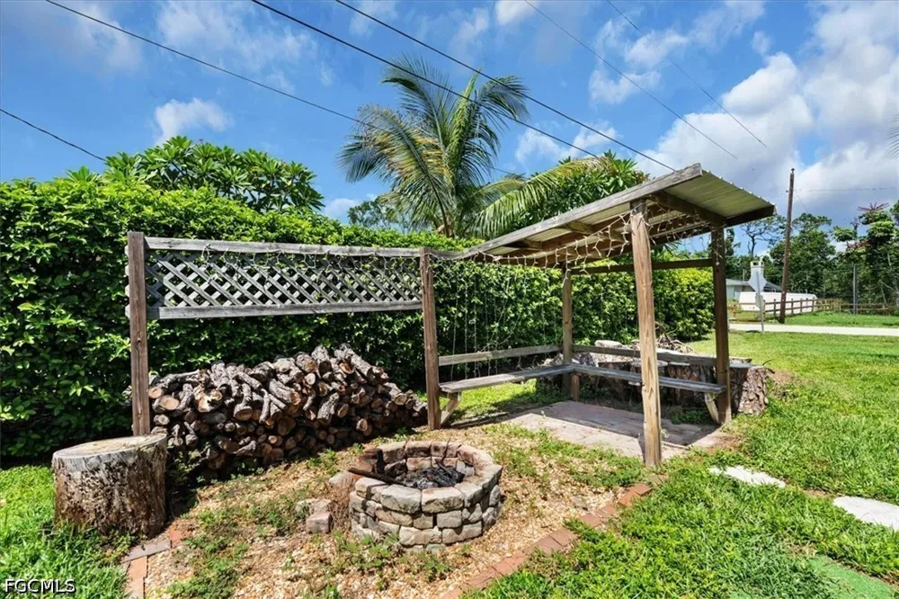 Chandler Avenue Fort Myers, FL 33907