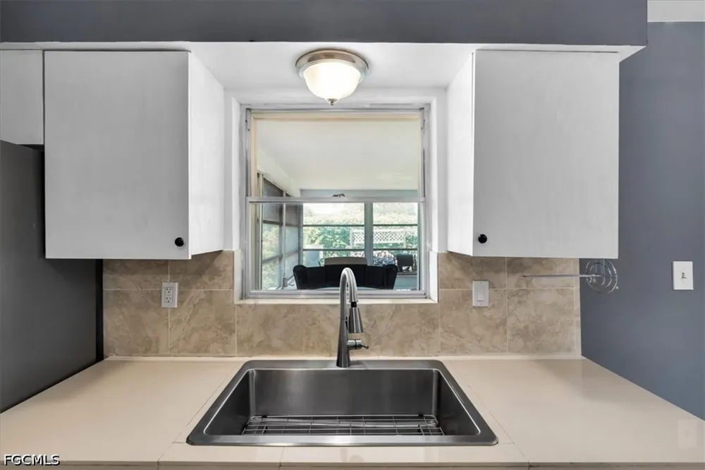 Chandler Avenue Fort Myers, FL 33907