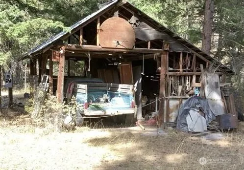 580 Pontiac Ridge Road Oroville, WA 98844