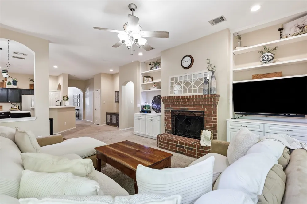 1621 Nicole Lane Garland, TX 75040