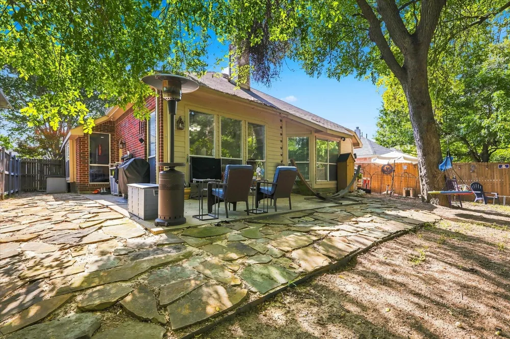 1621 Nicole Lane Garland, TX 75040