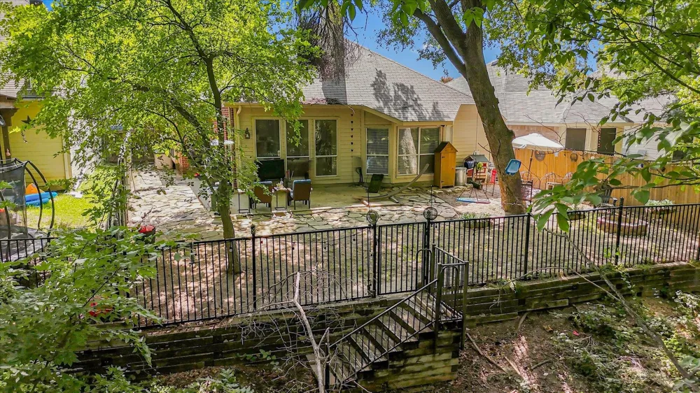 1621 Nicole Lane Garland, TX 75040