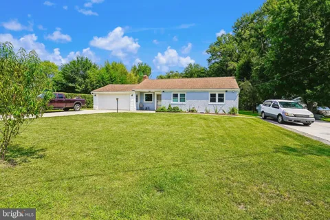 7907 MAPLEWOOD DRIVE