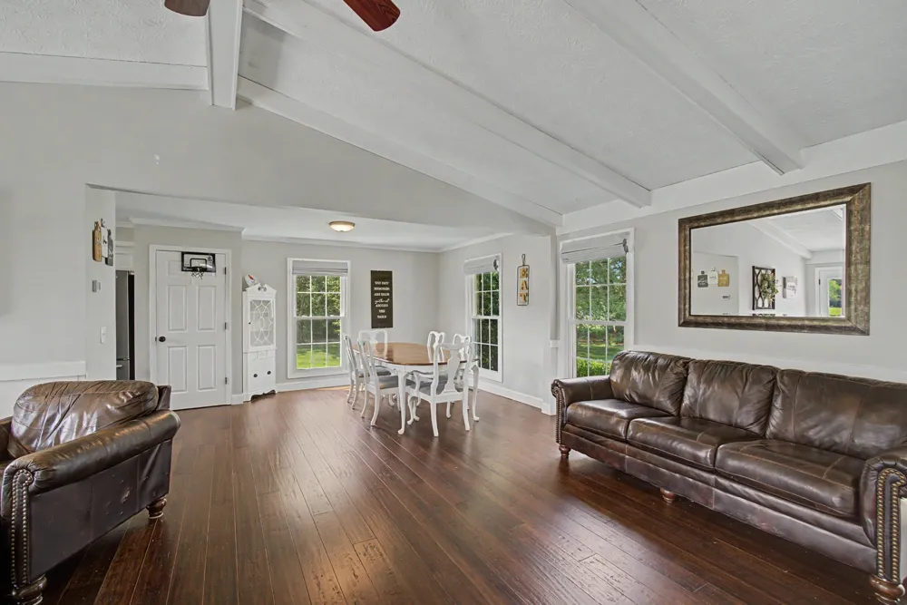 356 Lee Rd Cottontown, TN 37048