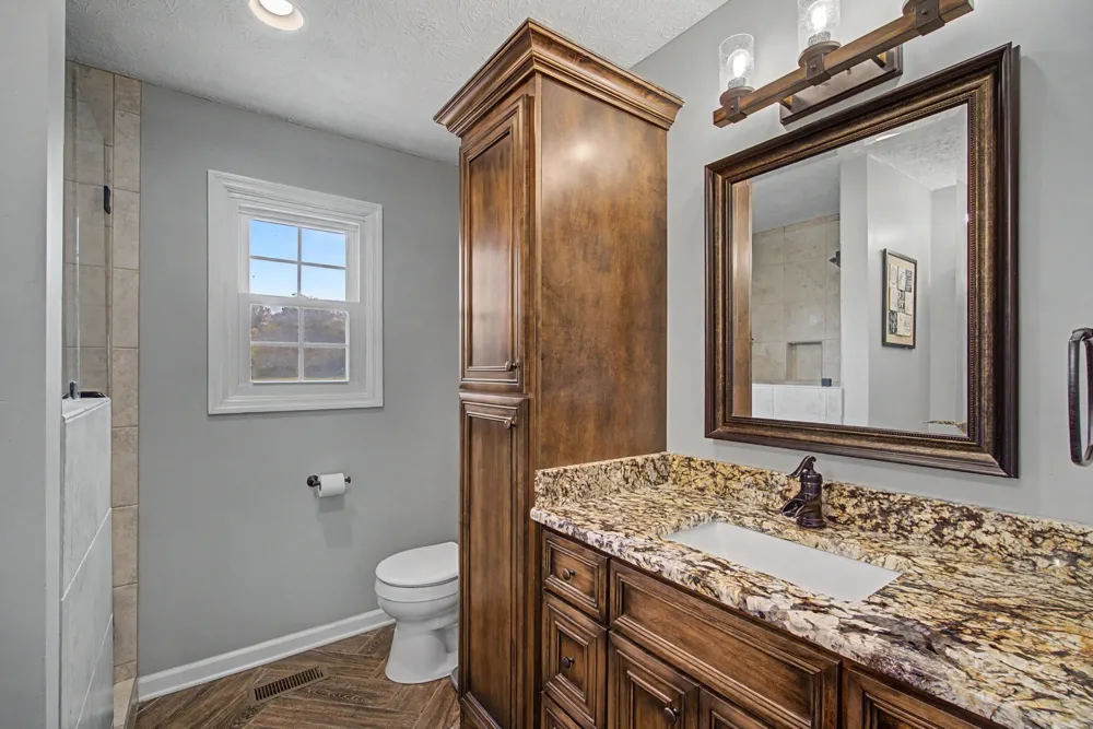 356 Lee Rd Cottontown, TN 37048
