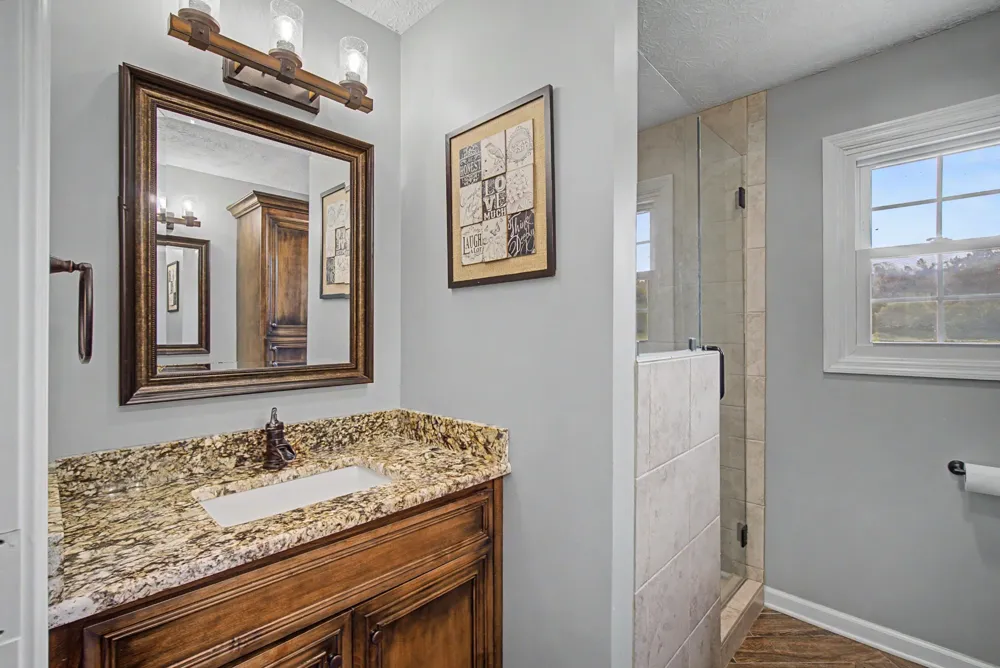 356 Lee Rd Cottontown, TN 37048