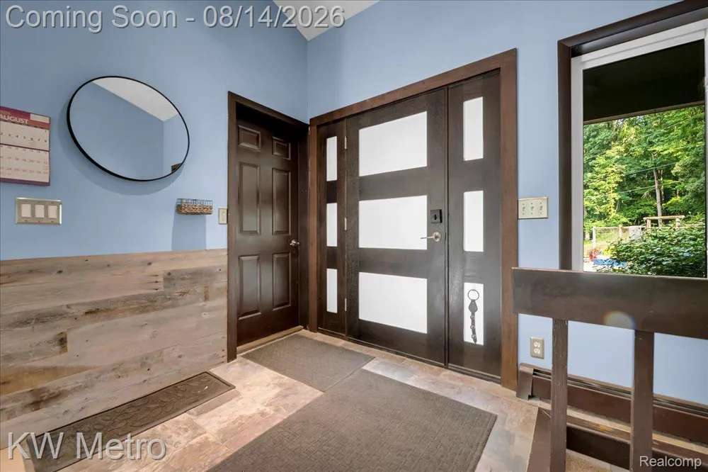 3050 Indian Lake Road Addison Township, MI 48370
