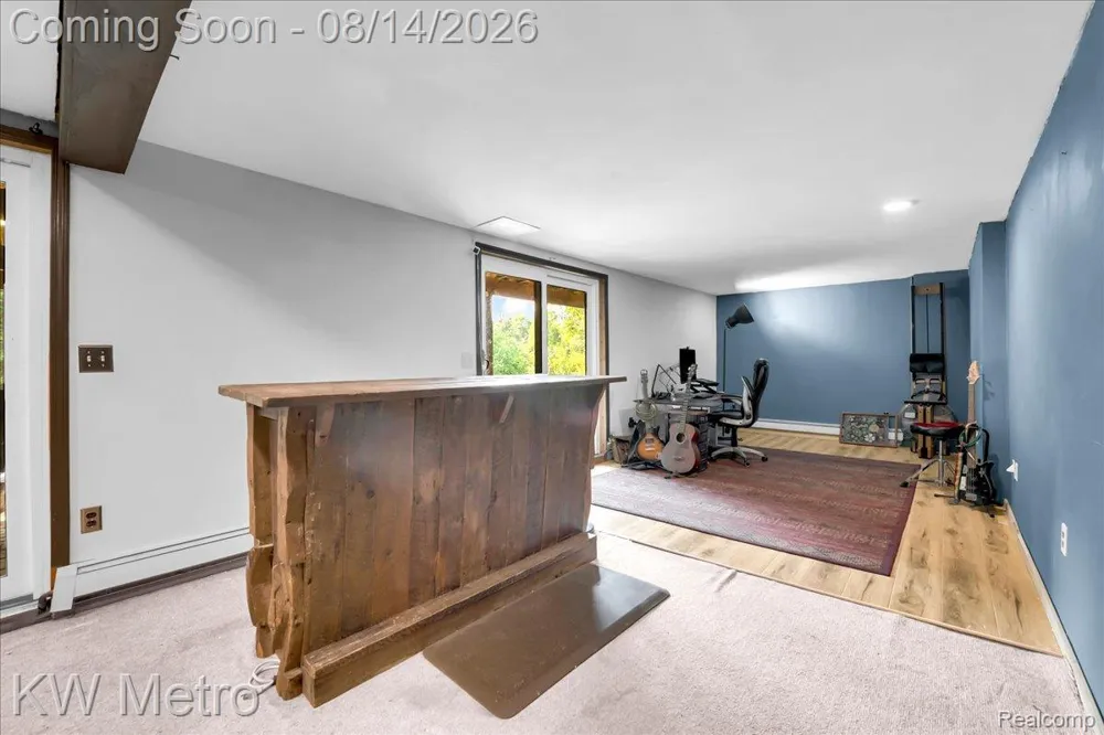 3050 Indian Lake Road Addison Township, MI 48370