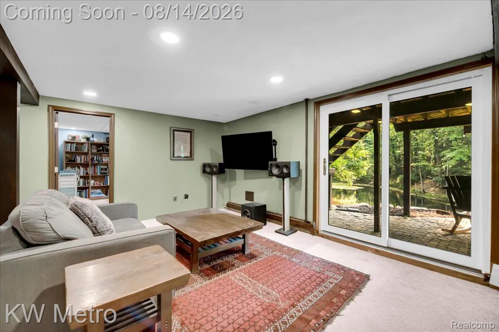 3050 Indian Lake Road Addison Township, MI 48370