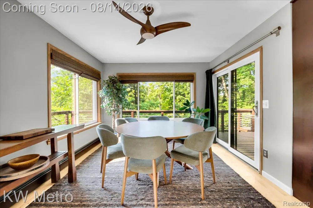 3050 Indian Lake Road Addison Township, MI 48370