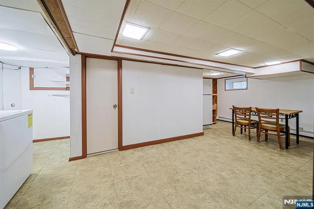 709 Kingsland Avenue Ridgefield, NJ 07657