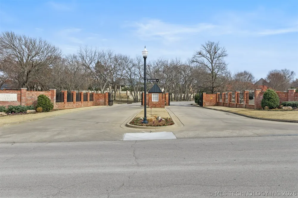 2205 Torrey Pines Drive Ardmore, OK 73401