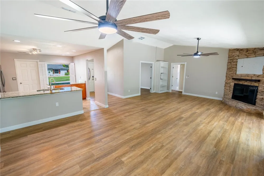 691 SHADY COURT Altamonte Springs, FL 32701