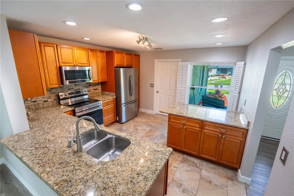 691 SHADY COURT Altamonte Springs, FL 32701