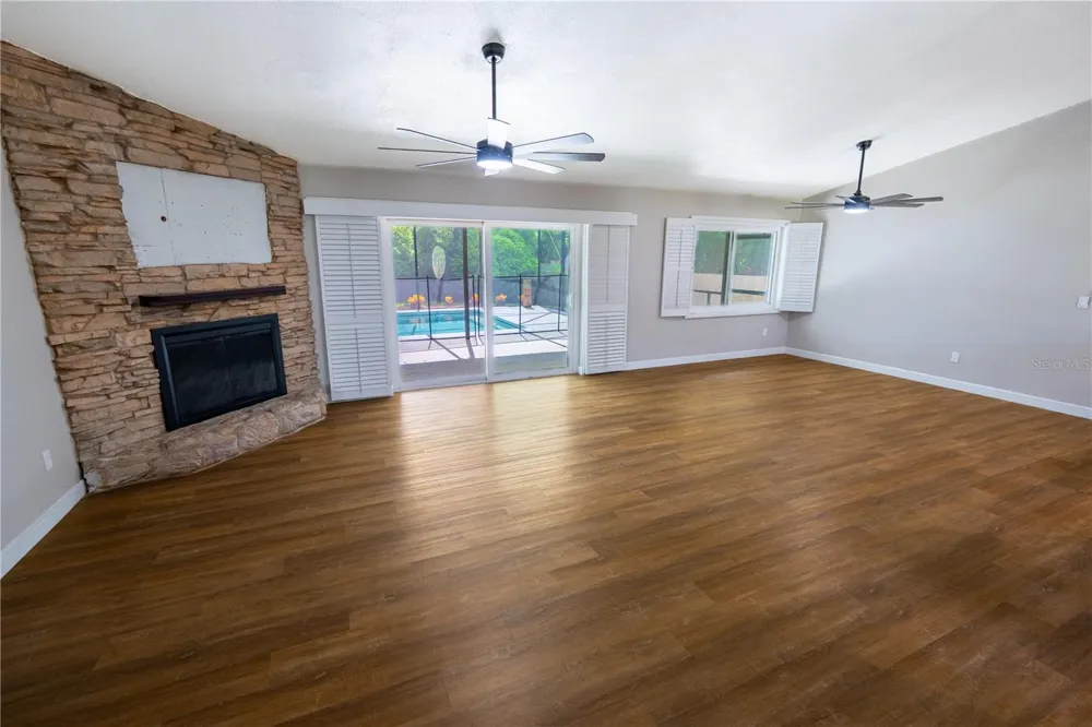 691 SHADY COURT Altamonte Springs, FL 32701