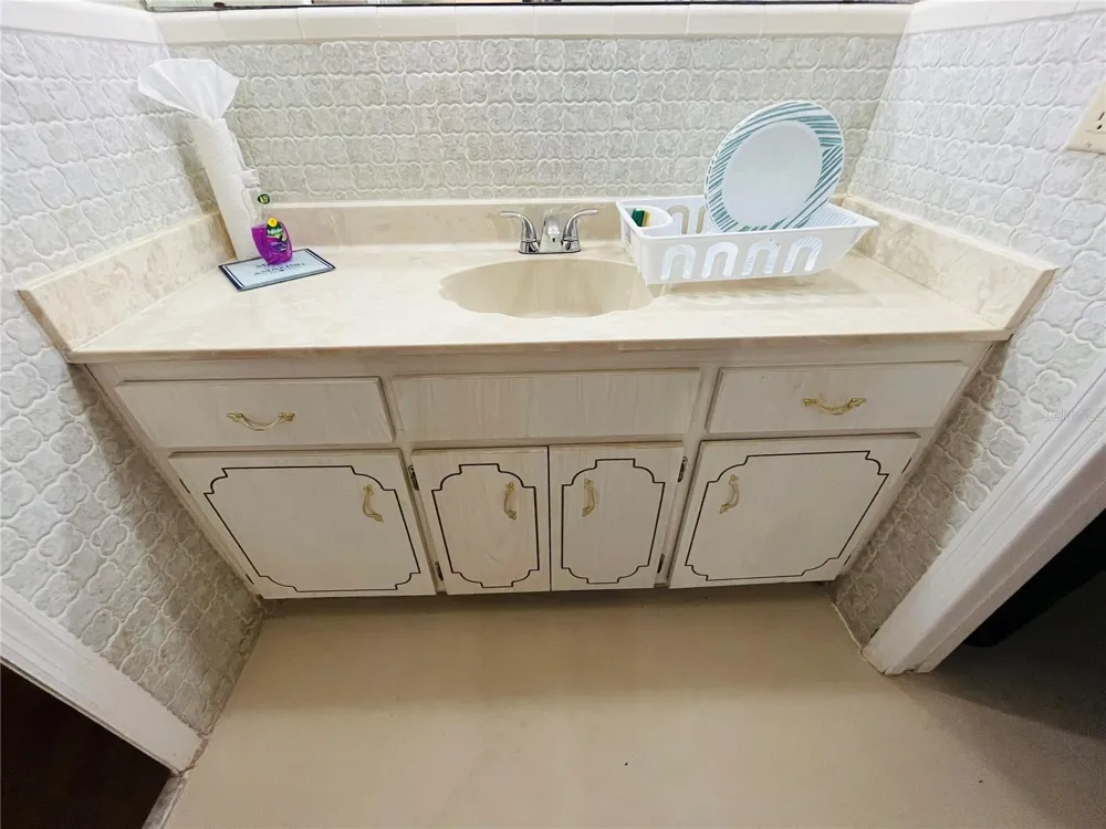 230 BAY MEADOW ROAD Longwood, FL 32750