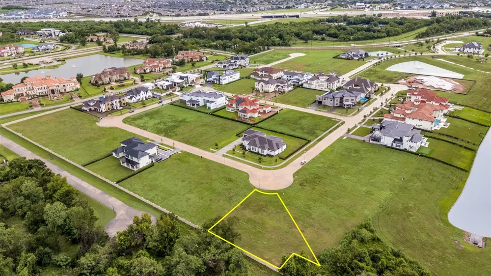 62 Alexandra Way Circle Richmond, TX 77469