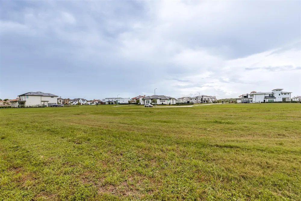 62 Alexandra Way Circle Richmond, TX 77469