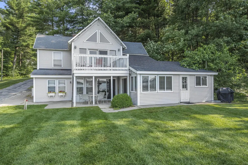 9321 Long Lake Road Long Lake Township, MI 49684