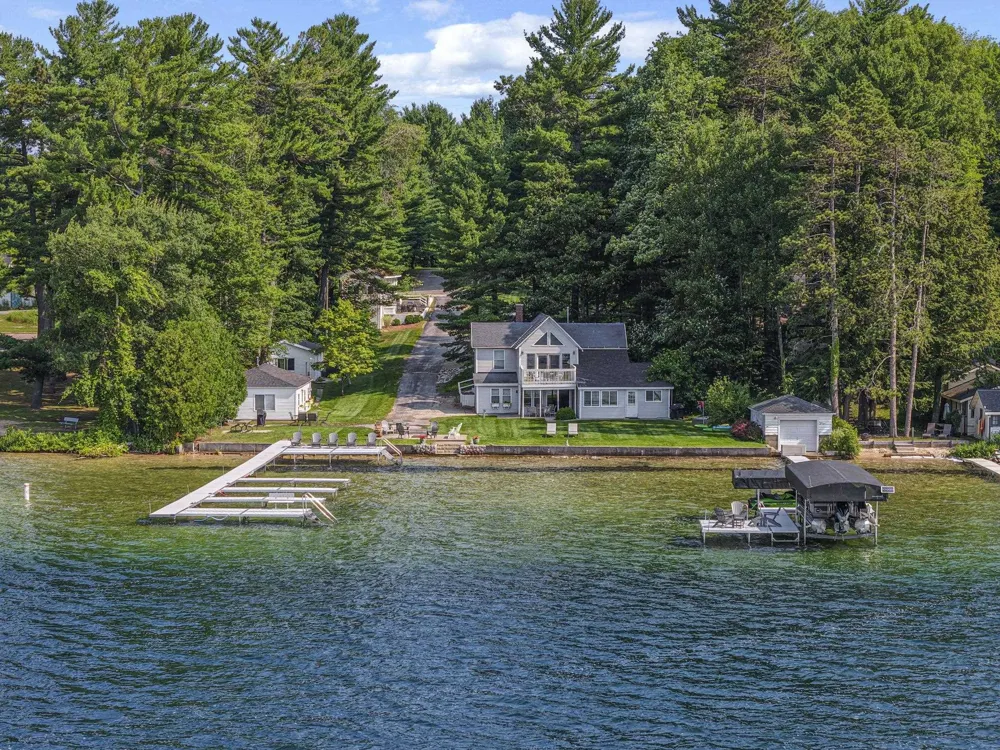 9321 Long Lake Road Long Lake Township, MI 49684