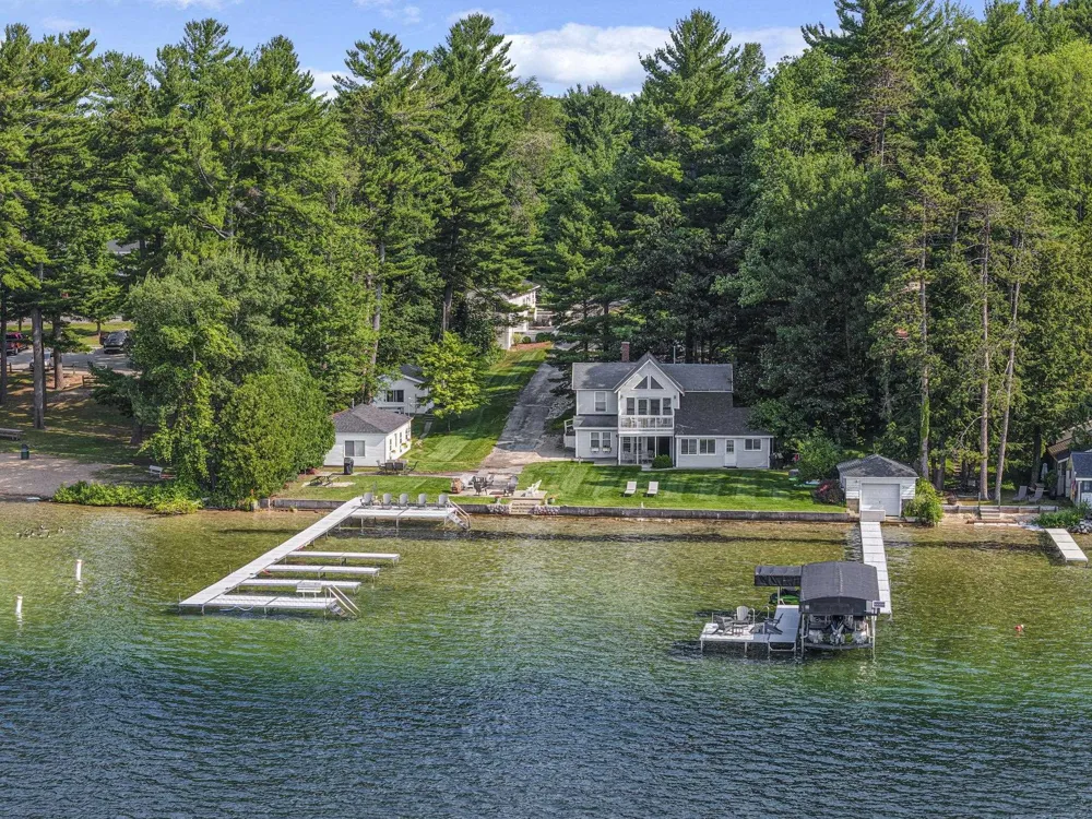 9321 Long Lake Road Long Lake Township, MI 49684