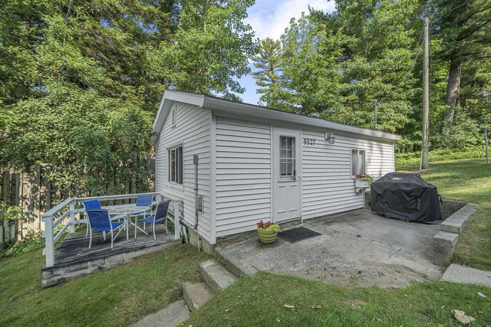 9321 Long Lake Road Long Lake Township, MI 49684