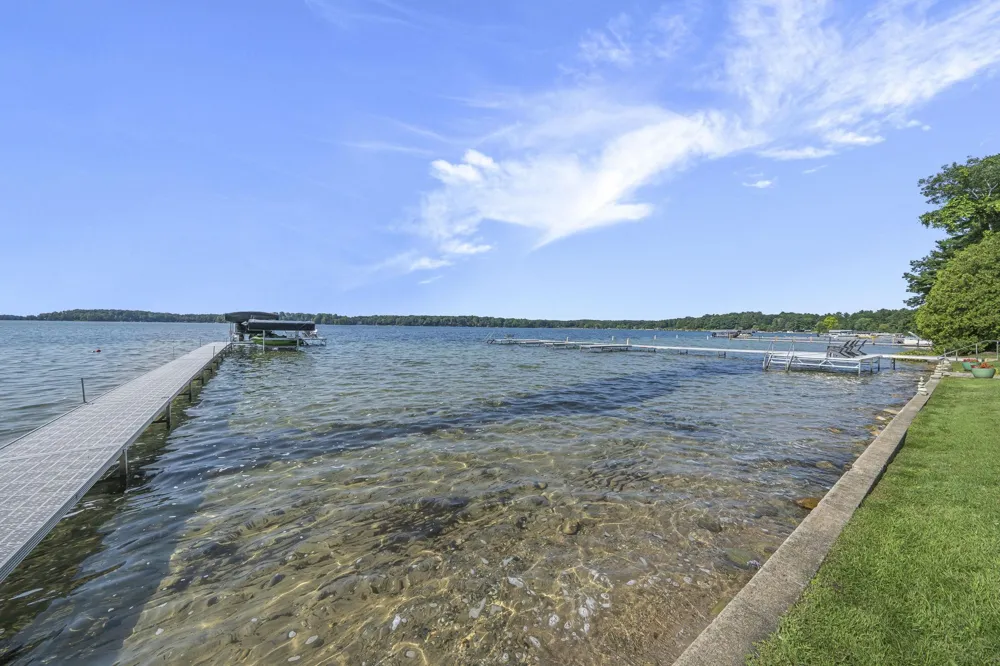 9321 Long Lake Road Long Lake Township, MI 49684