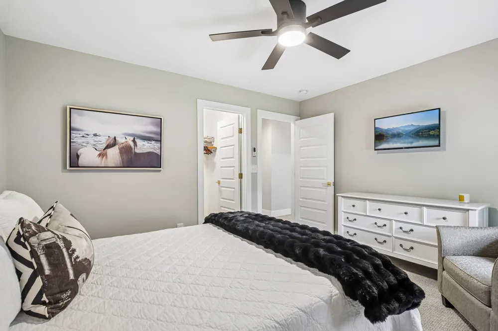 2033 Blackstone Dr Hendersonville, TN 37075