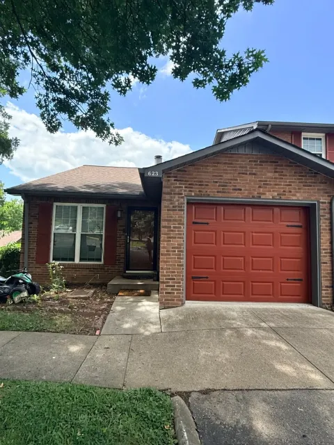 623 Hickory Glade Ct