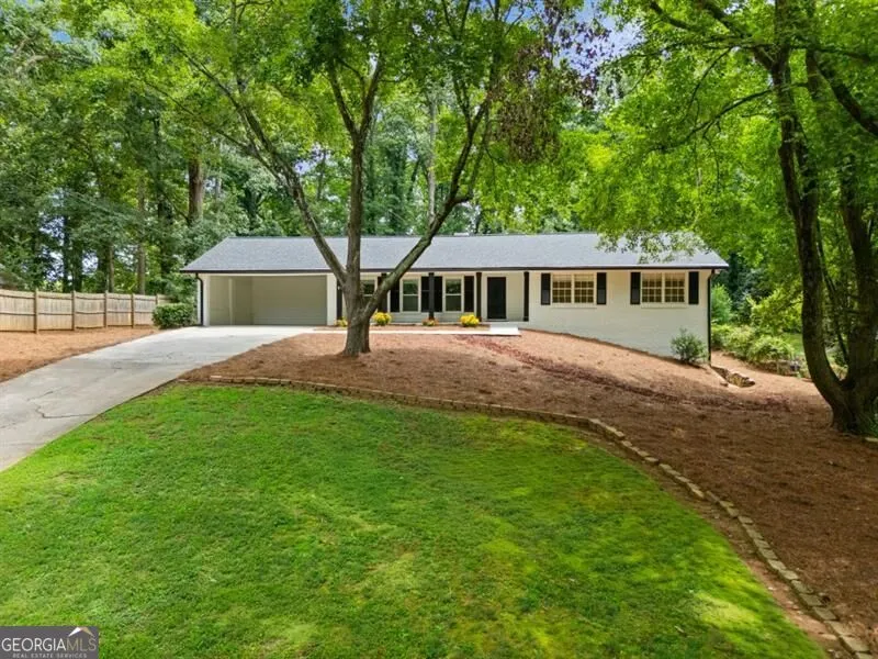 1415 Driftwood CT Roswell, GA 30075