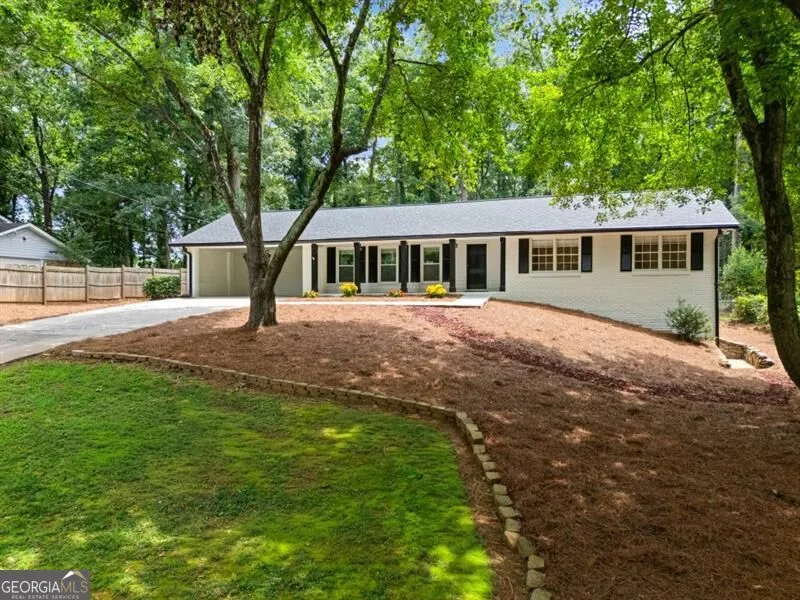 1415 Driftwood CT Roswell, GA 30075