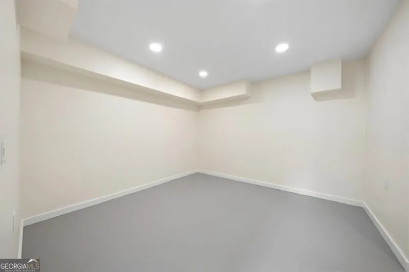 1415 Driftwood CT Roswell, GA 30075