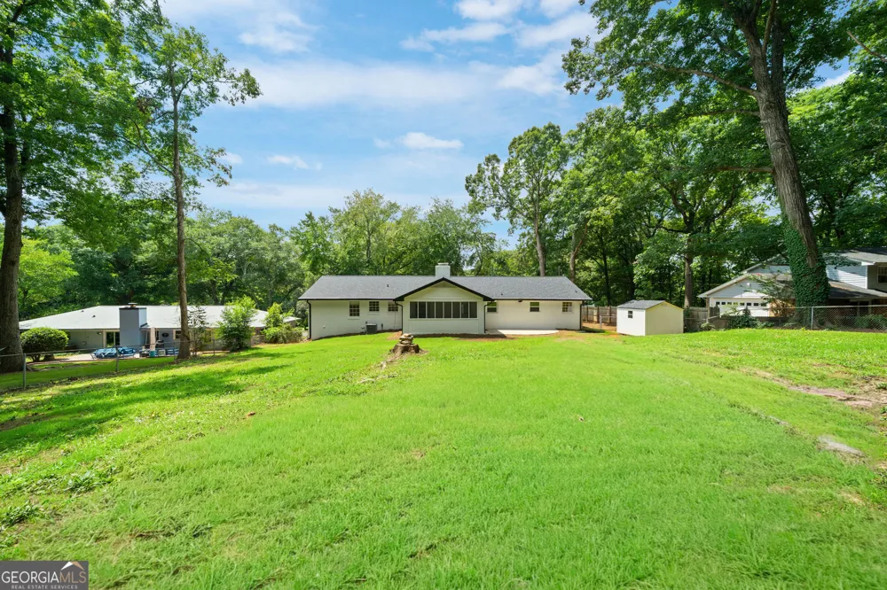 1415 Driftwood CT Roswell, GA 30075