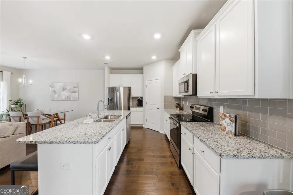 2242 Justify LN Lithonia, GA 30058