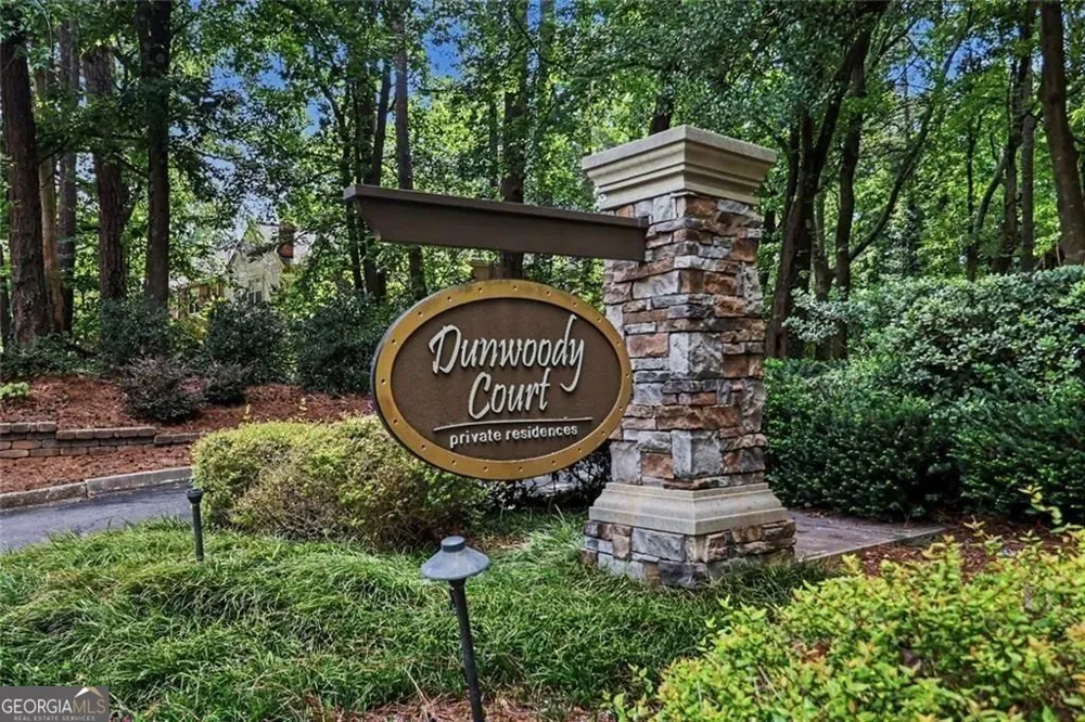 101 Dunbar DR Dunwoody, GA 30338