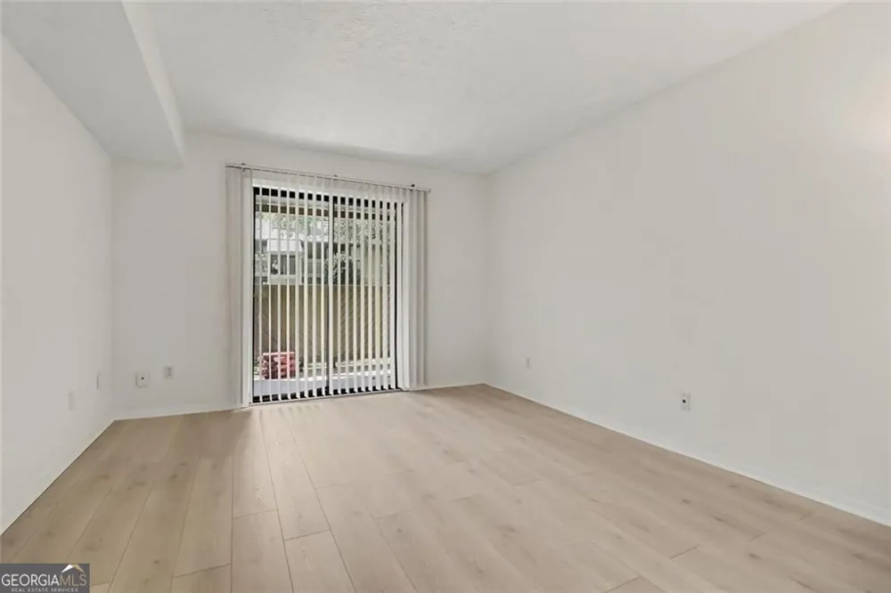 101 Dunbar DR Dunwoody, GA 30338