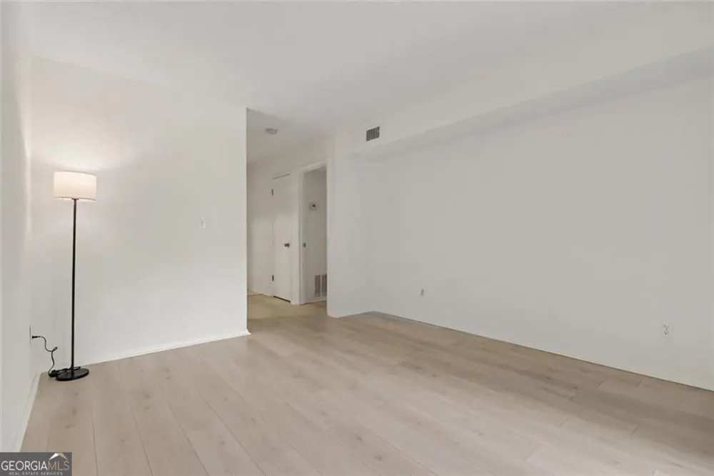 101 Dunbar DR Dunwoody, GA 30338