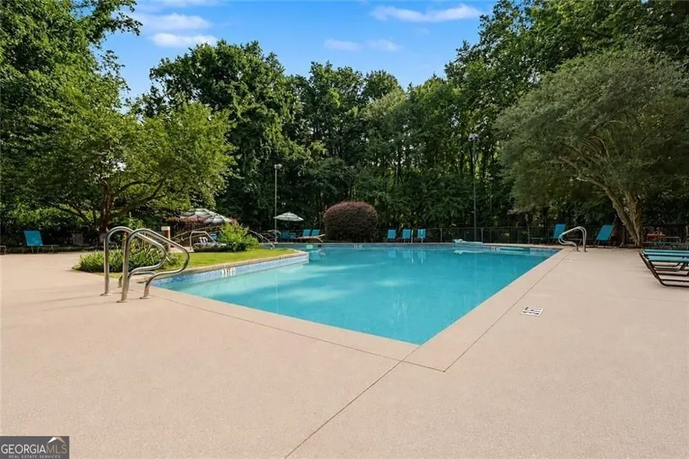101 Dunbar DR Dunwoody, GA 30338