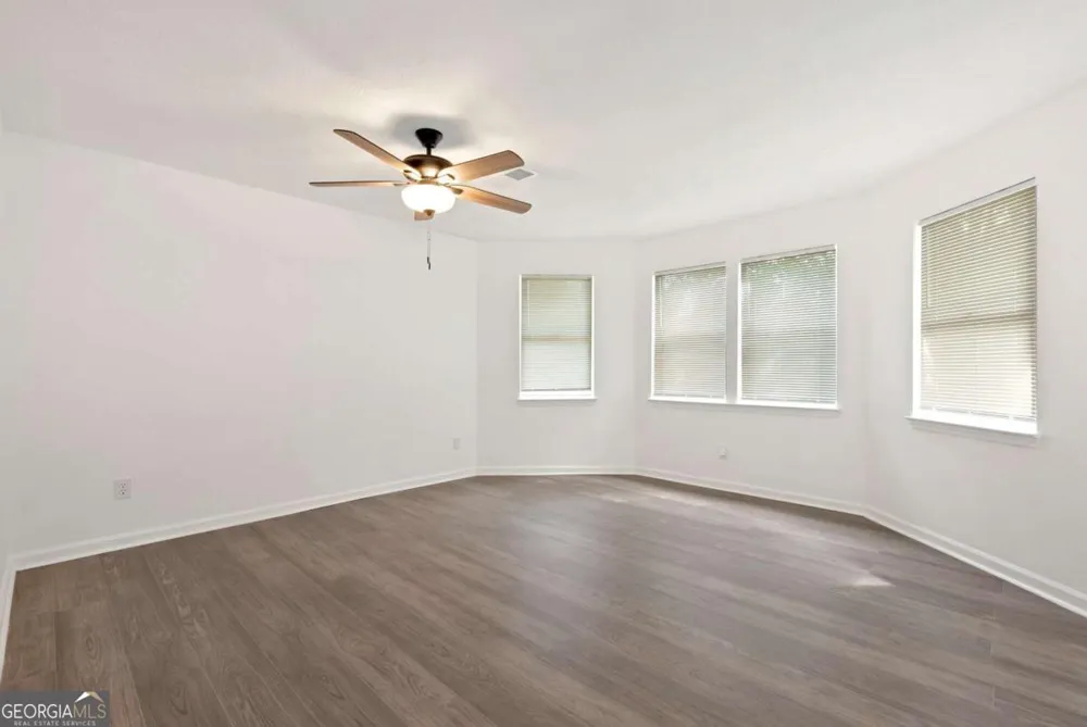556 Sunfield DR NW Lilburn, GA 30047