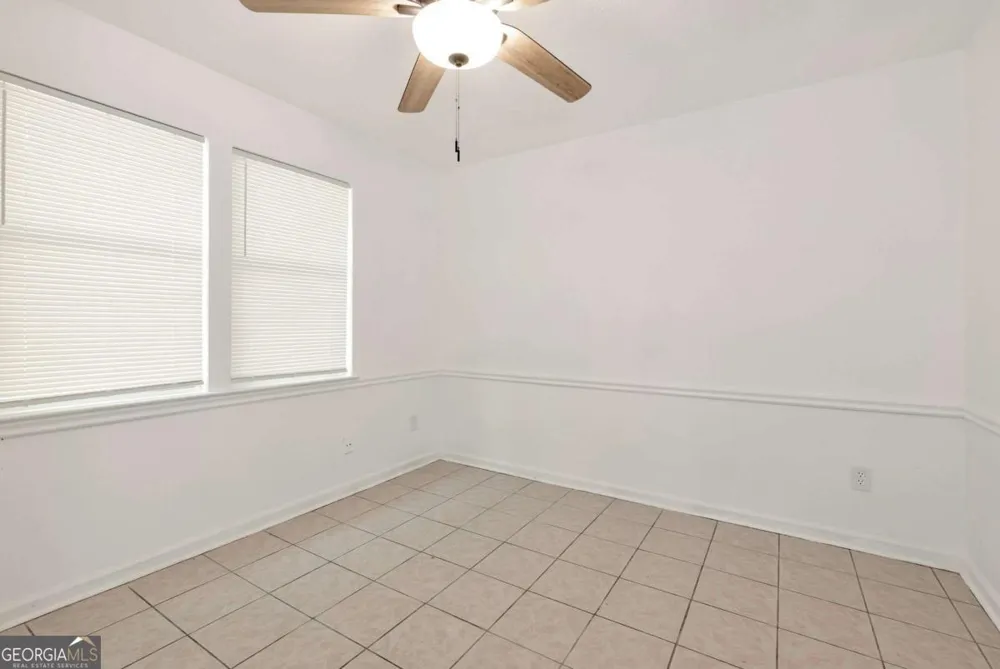 556 Sunfield DR NW Lilburn, GA 30047