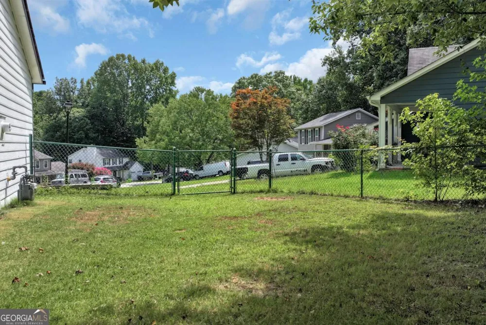 556 Sunfield DR NW Lilburn, GA 30047