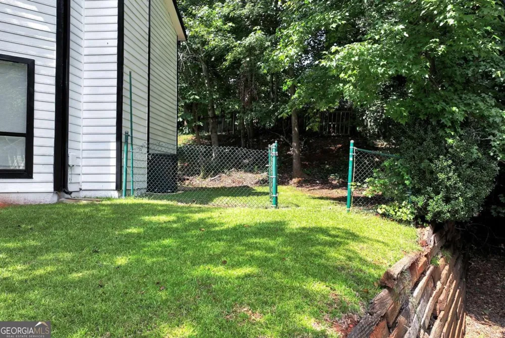 556 Sunfield DR NW Lilburn, GA 30047