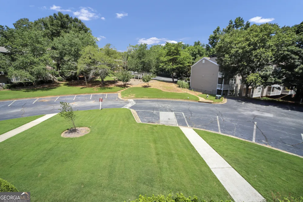 330 Quail RUN Roswell, GA 30076